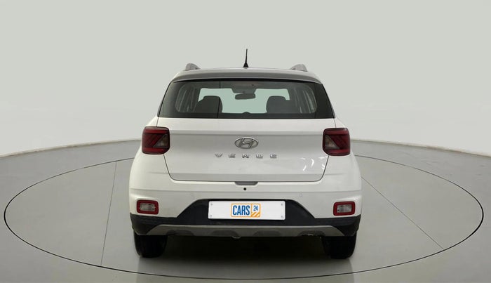 2021 Hyundai VENUE S 1.2, Petrol, Manual, 35,198 km, Back/Rear