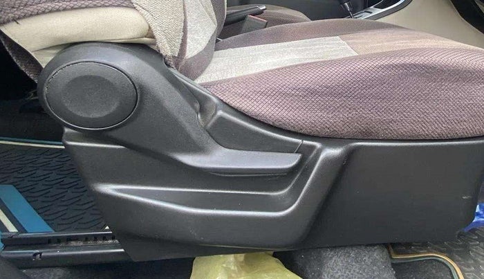 2021 Maruti New Wagon-R VXI (O) 1.2 AMT, Petrol, Automatic, 12,731 km, Driver Side Adjustment Panel