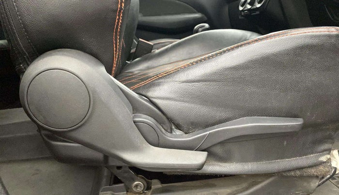 2023 Maruti Swift VXI AMT, Petrol, Automatic, 74,262 km, Driver Side Adjustment Panel