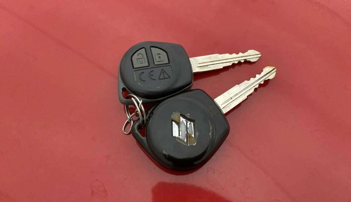2023 Maruti Swift VXI AMT, Petrol, Automatic, 74,262 km, Key Close Up