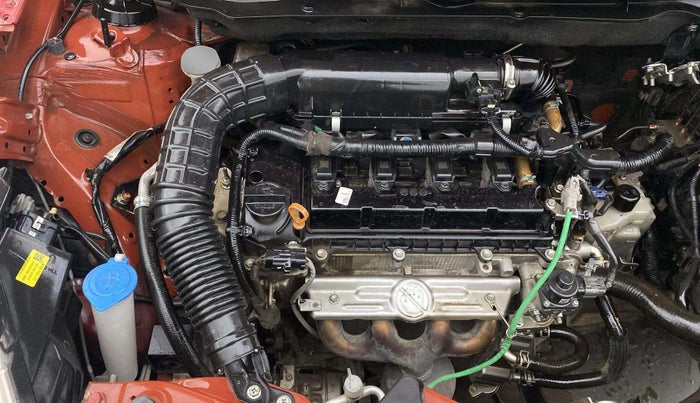 2023 Maruti Swift VXI AMT, Petrol, Automatic, 74,262 km, Engine View - Right