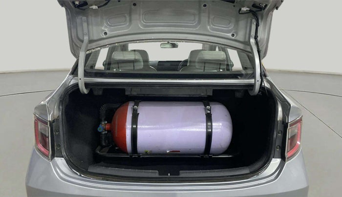 2020 Hyundai AURA S 1.2 CNG, CNG, Manual, 64,184 km, Boot Inside
