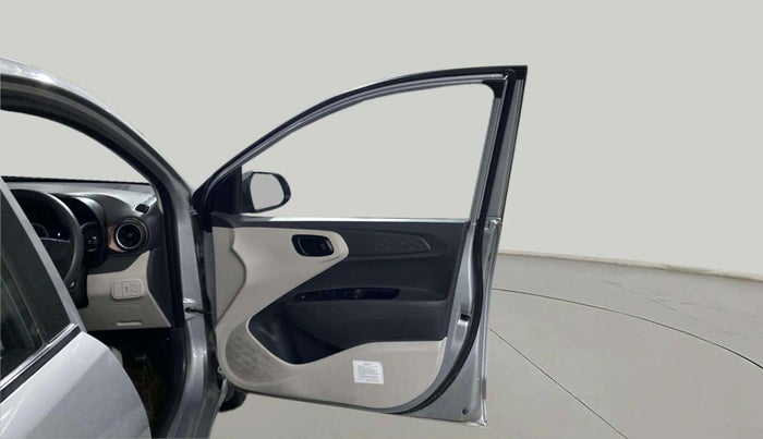 2020 Hyundai AURA S 1.2 CNG, CNG, Manual, 64,184 km, RHS Front Door