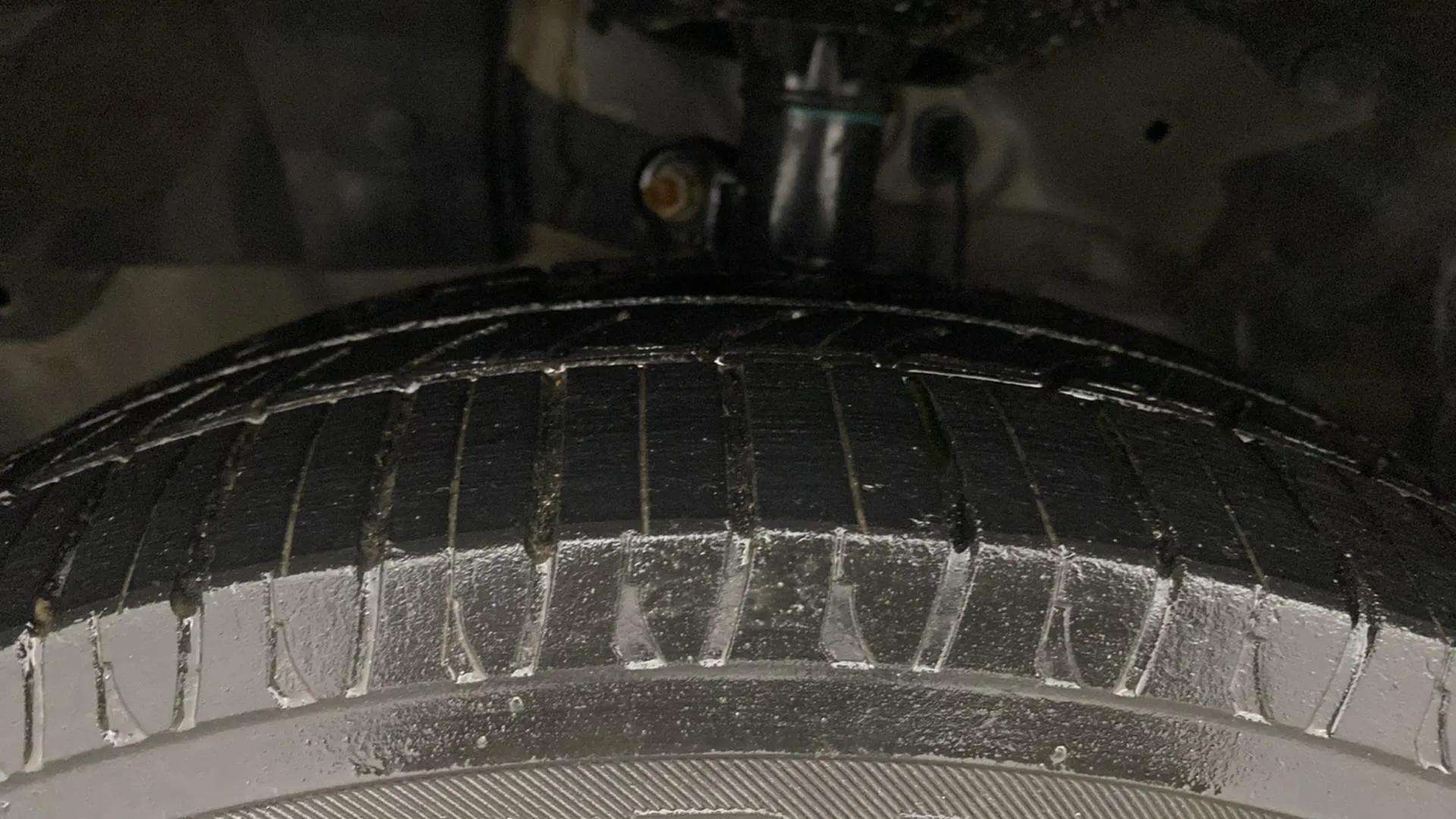 LHS-Front-Tyre-Tread-20