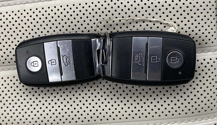 2021 KIA SELTOS GTX (O) 1.4 PETROL, Petrol, Manual, 45,667 km, Key Close Up