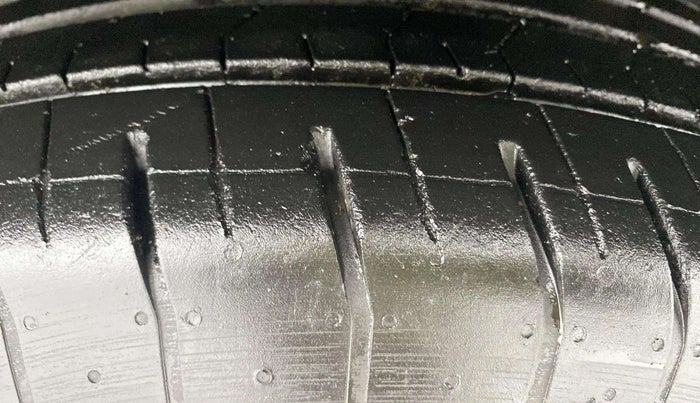 2022 Hyundai Creta E 1.5 PETROL, Petrol, Manual, 18,741 km, Right Front Tyre Tread