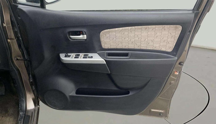 2014 Maruti Wagon R 1.0 VXI, Petrol, Manual, 31,861 km, Driver Side Door Panels Control