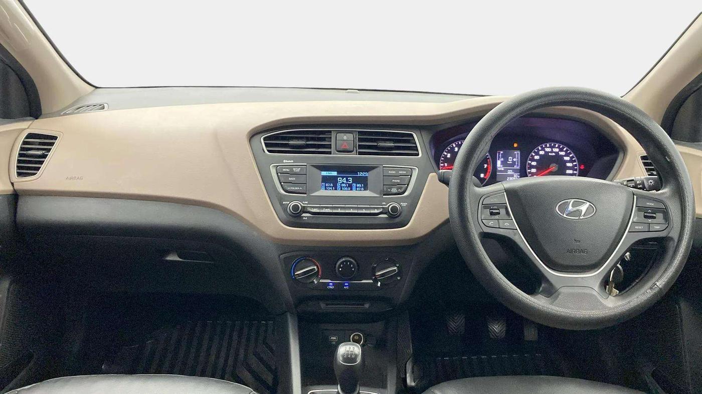 2020 Hyundai Elite i20 MAGNA PLUS 1.2, Petrol, Manual, 23,684 km, Dashboard