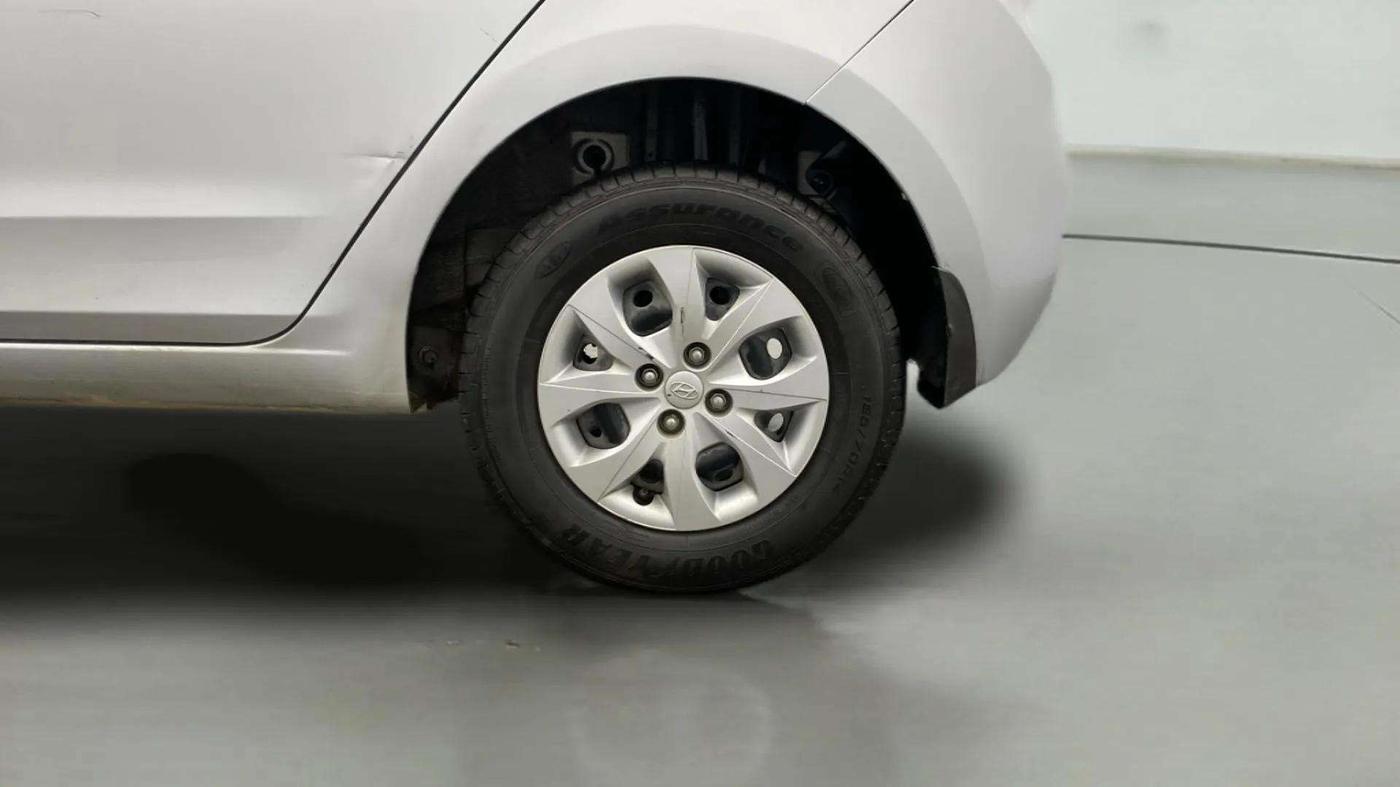 2020 Hyundai Elite i20 MAGNA PLUS 1.2, Petrol, Manual, 23,684 km, Left Rear Wheel