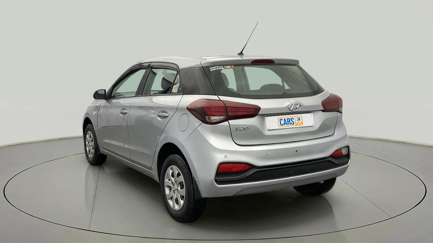 2020 Hyundai Elite i20 MAGNA PLUS 1.2, Petrol, Manual, 23,684 km, Left Back Diagonal