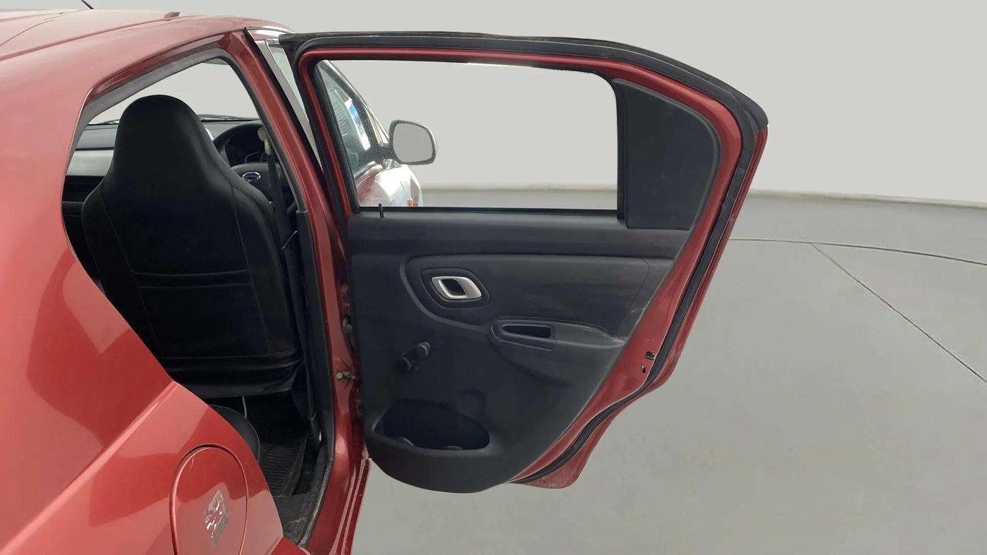 2021 Datsun Redi Go T(O), Petrol, Manual, 28,757 km, RHS Rear Door
