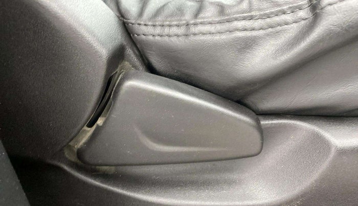 2021 Datsun Redi Go T(O), Petrol, Manual, 28,757 km, Driver Side Adjustment Panel
