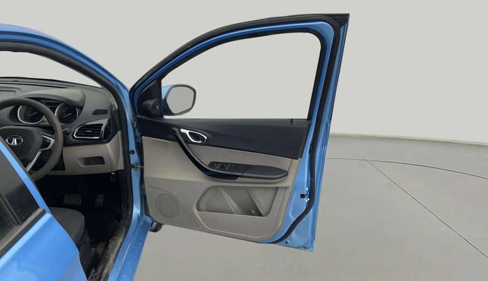 2017 Tata Tiago XZA PETROL, Petrol, Automatic, 63,184 km, RHS Front Door
