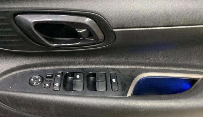 2020 Hyundai NEW I20 ASTA 1.2 AT, Petrol, Automatic, 18,701 km, Driver Side Door Panels Control