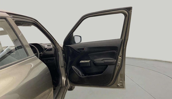 2021 Maruti Swift LXI, Petrol, Manual, 63,522 km, RHS Front Door