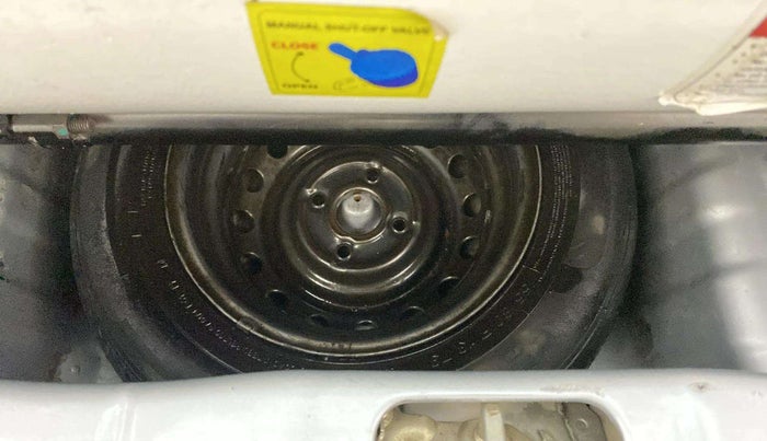 2020 Hyundai NEW SANTRO SPORTZ EXECUTIVE MT CNG, CNG, Manual, 94,316 km, Spare Tyre