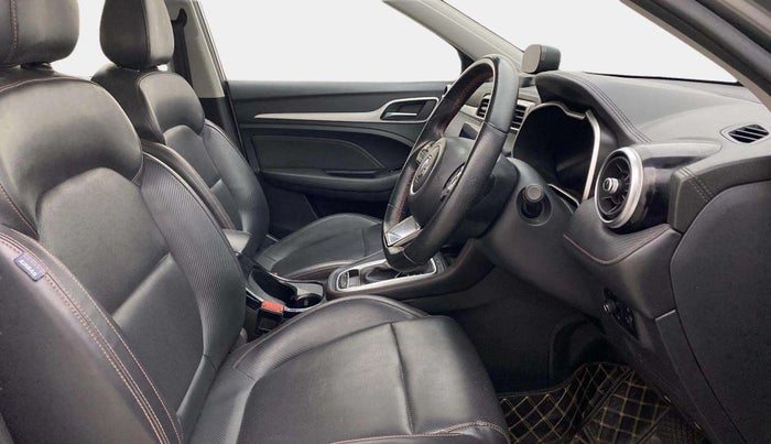 2022 MG ASTOR SHARP 1.3 TURBO AT, Petrol, Automatic, 65,340 km, Right Side Front Door Cabin