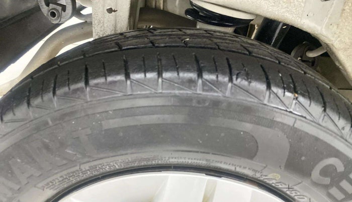 2022 Maruti Alto LXI O, Petrol, Manual, 40,435 km, Right Rear Tyre Tread