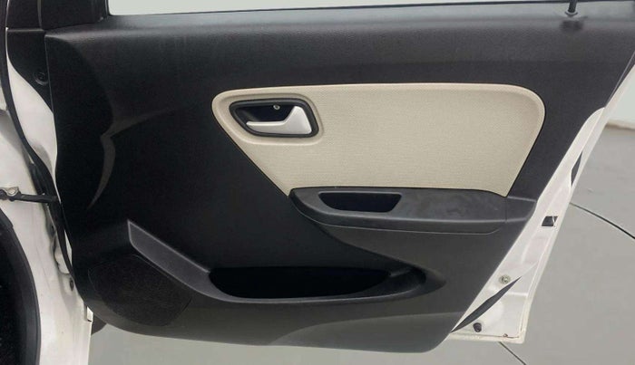 2022 Maruti Alto LXI O, Petrol, Manual, 40,435 km, Driver Side Door Panels Control
