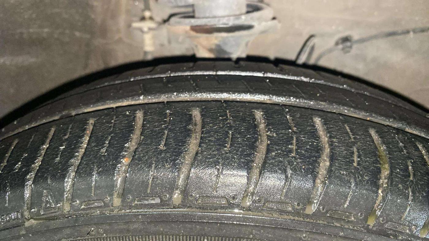 2020 Maruti Alto LXI CNG, CNG, Manual, 48,885 km, Right Front Tyre Tread