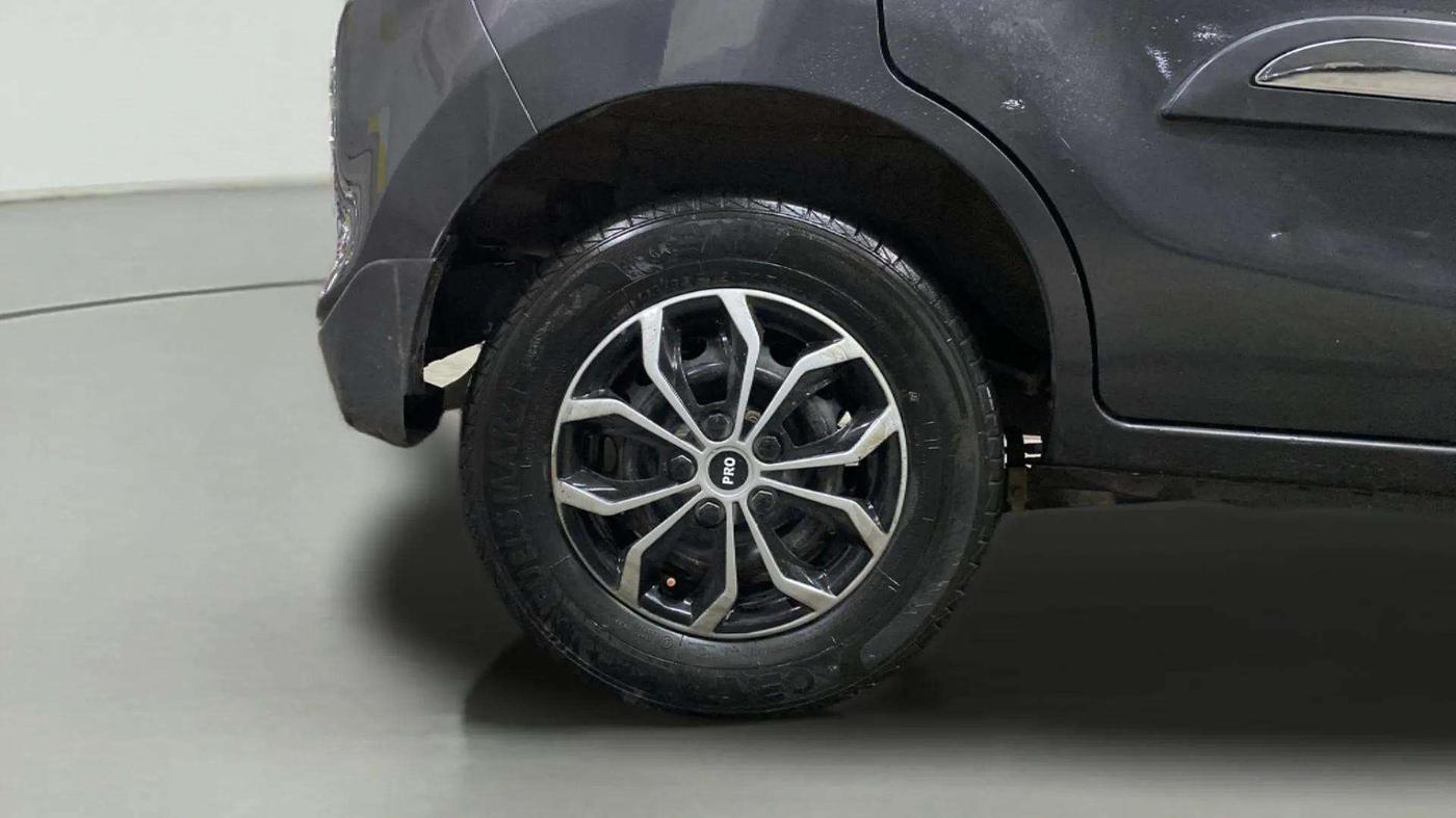 2020 Maruti Alto LXI CNG, CNG, Manual, 48,885 km, Right Rear Wheel