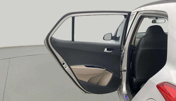 2017 Hyundai Grand i10 SPORTZ (O) AT 1.2 KAPPA VTVT, Petrol, Automatic, 49,630 km, LHS Rear Door