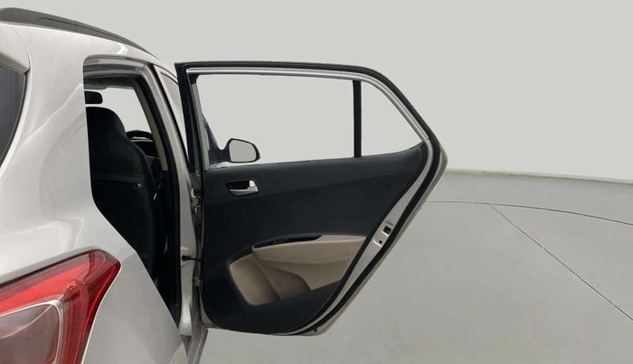 2017 Hyundai Grand i10 SPORTZ (O) AT 1.2 KAPPA VTVT, Petrol, Automatic, 49,630 km, RHS Rear Door
