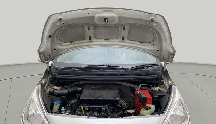 2017 Hyundai Grand i10 SPORTZ (O) AT 1.2 KAPPA VTVT, Petrol, Automatic, 49,630 km, Open Bonet