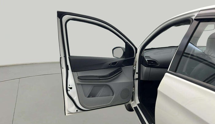 2024 Tata Tiago XM PETROL, Petrol, Manual, 14,416 km, LHS Front Door