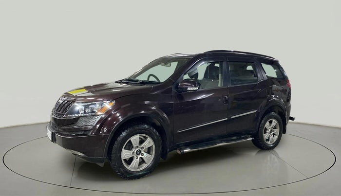 2014 Mahindra XUV500 W8 AWD, Diesel, Manual, 50,445 km, Left Front Diagonal