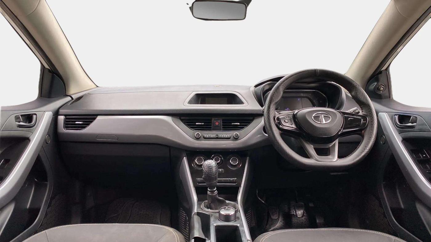 2020 Tata NEXON XM SUNROOF PETROL, CNG, Manual, 94,705 km, Dashboard