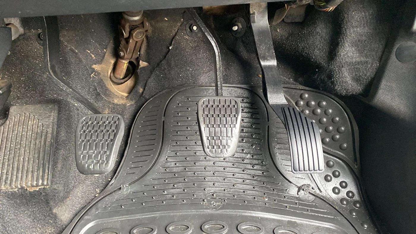 2020 Tata NEXON XM SUNROOF PETROL, CNG, Manual, 94,705 km, Pedals