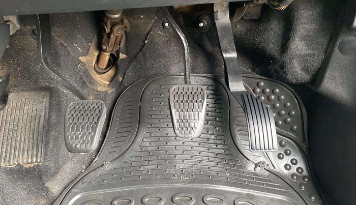 2020 Tata NEXON XM SUNROOF PETROL, CNG, Manual, 94,798 km, Pedals
