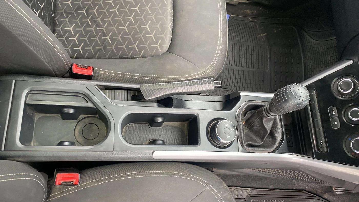 2020 Tata NEXON XM SUNROOF PETROL, CNG, Manual, 94,705 km, Gear Lever