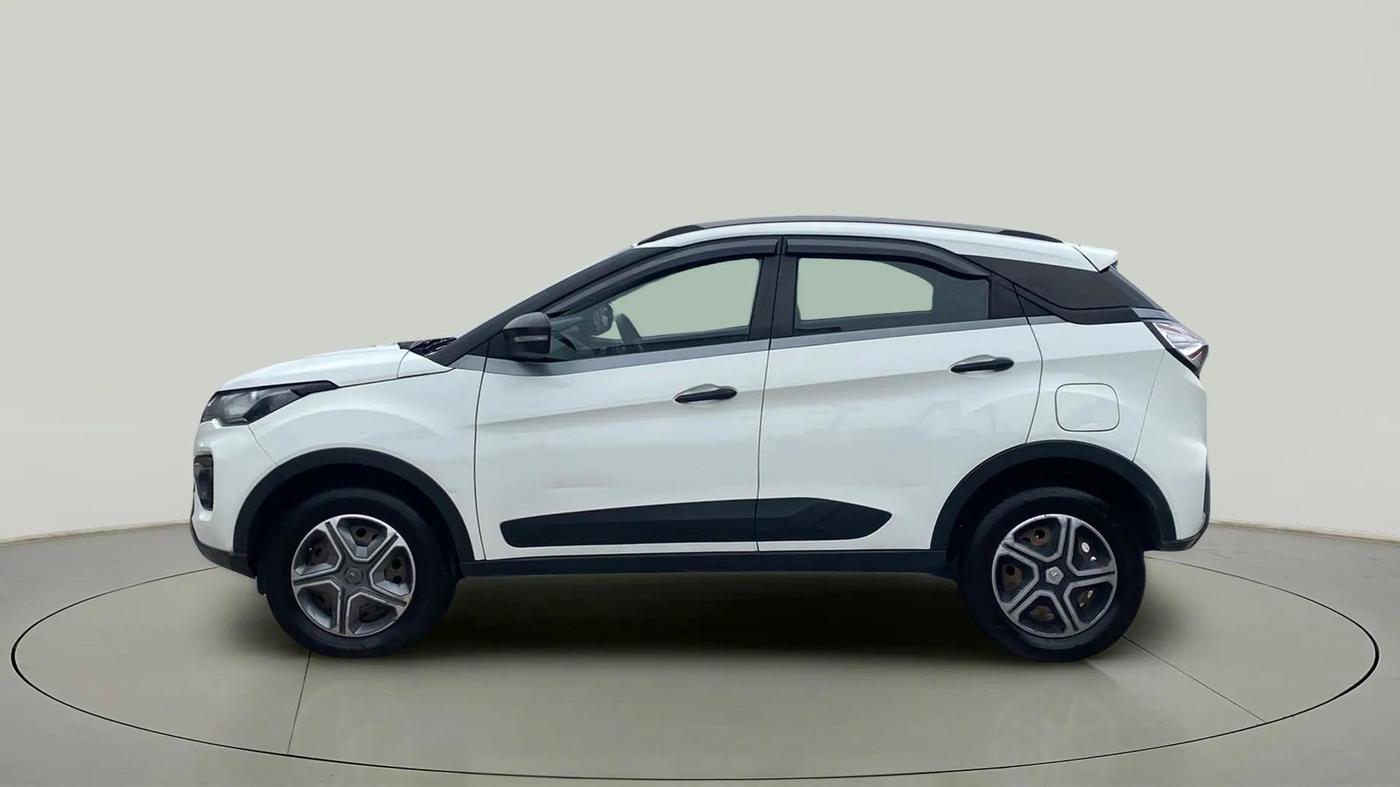2020 Tata NEXON XM SUNROOF PETROL, CNG, Manual, 94,705 km, Left Side