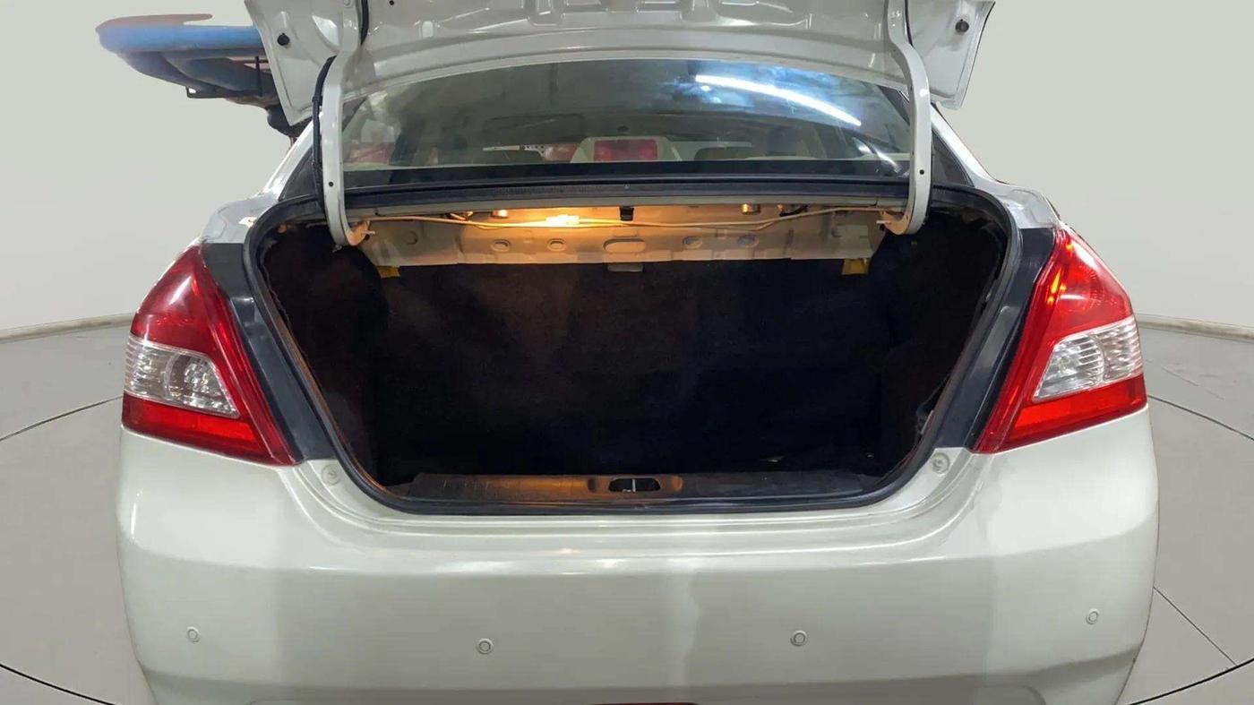 2014 Maruti Swift Dzire VXI, Petrol, Manual, 54,955 km, Boot Inside