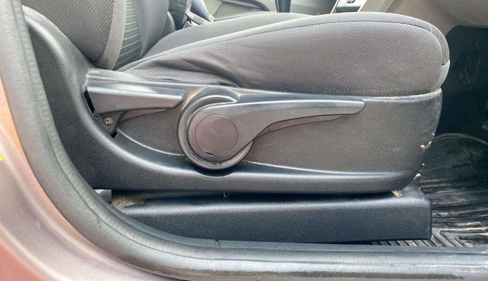 2016 Tata Tiago XZ PETROL, Petrol, Manual, 83,848 km, Driver Side Adjustment Panel