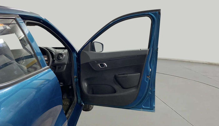 2019 Renault Kwid RXT 0.8, Petrol, Manual, 15,552 km, RHS Front Door