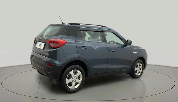 2022 Mahindra XUV300 W6 1.2 PETROL, Petrol, Manual, 15,877 km, Right Back Diagonal