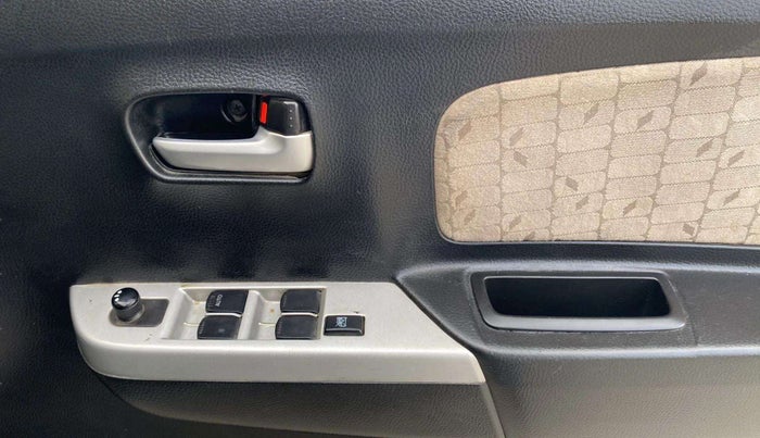2014 Maruti Wagon R 1.0 VXI, Petrol, Manual, 68,740 km, Driver Side Door Panels Control