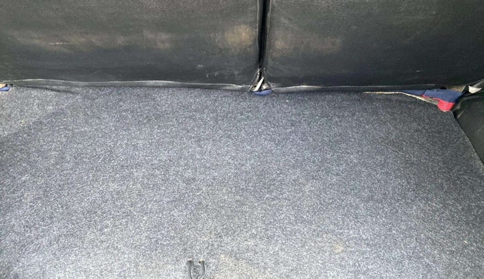 2014 Maruti Wagon R 1.0 VXI, Petrol, Manual, 68,740 km, Boot Inside