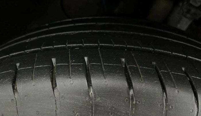 2021 Hyundai Creta EX 1.5 PETROL, Petrol, Manual, 79,906 km, Left Front Tyre Tread