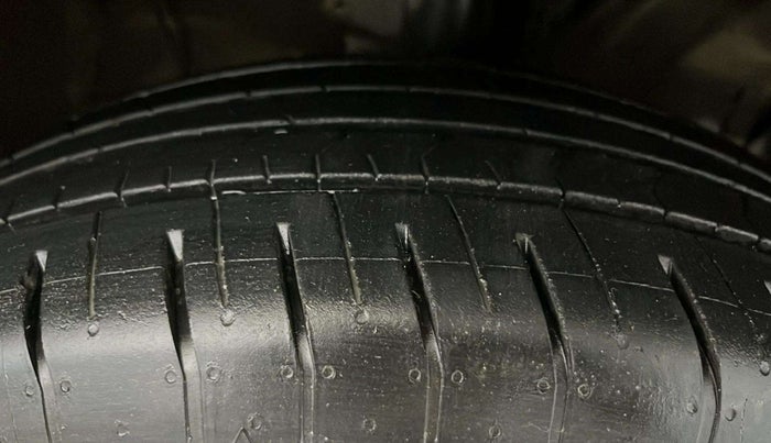 2021 Hyundai Creta EX 1.5 PETROL, Petrol, Manual, 79,906 km, Right Front Tyre Tread