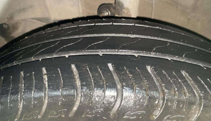 2019 Honda Amaze 1.2L I-VTEC VX CVT, Petrol, Automatic, 31,910 km, Left Front Tyre Tread