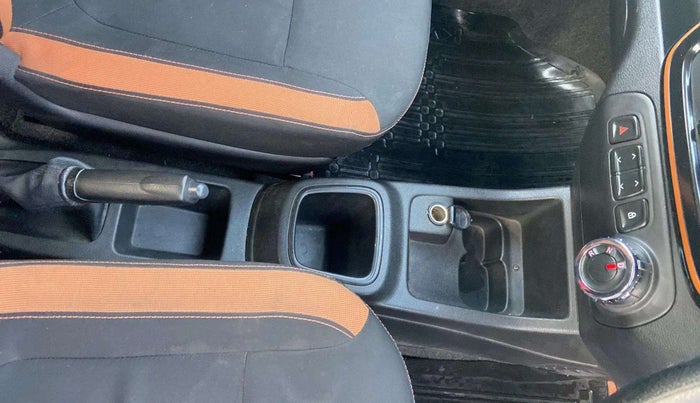 2018 Renault Kwid CLIMBER 1.0 AMT, Petrol, Automatic, 41,121 km, Gear Lever
