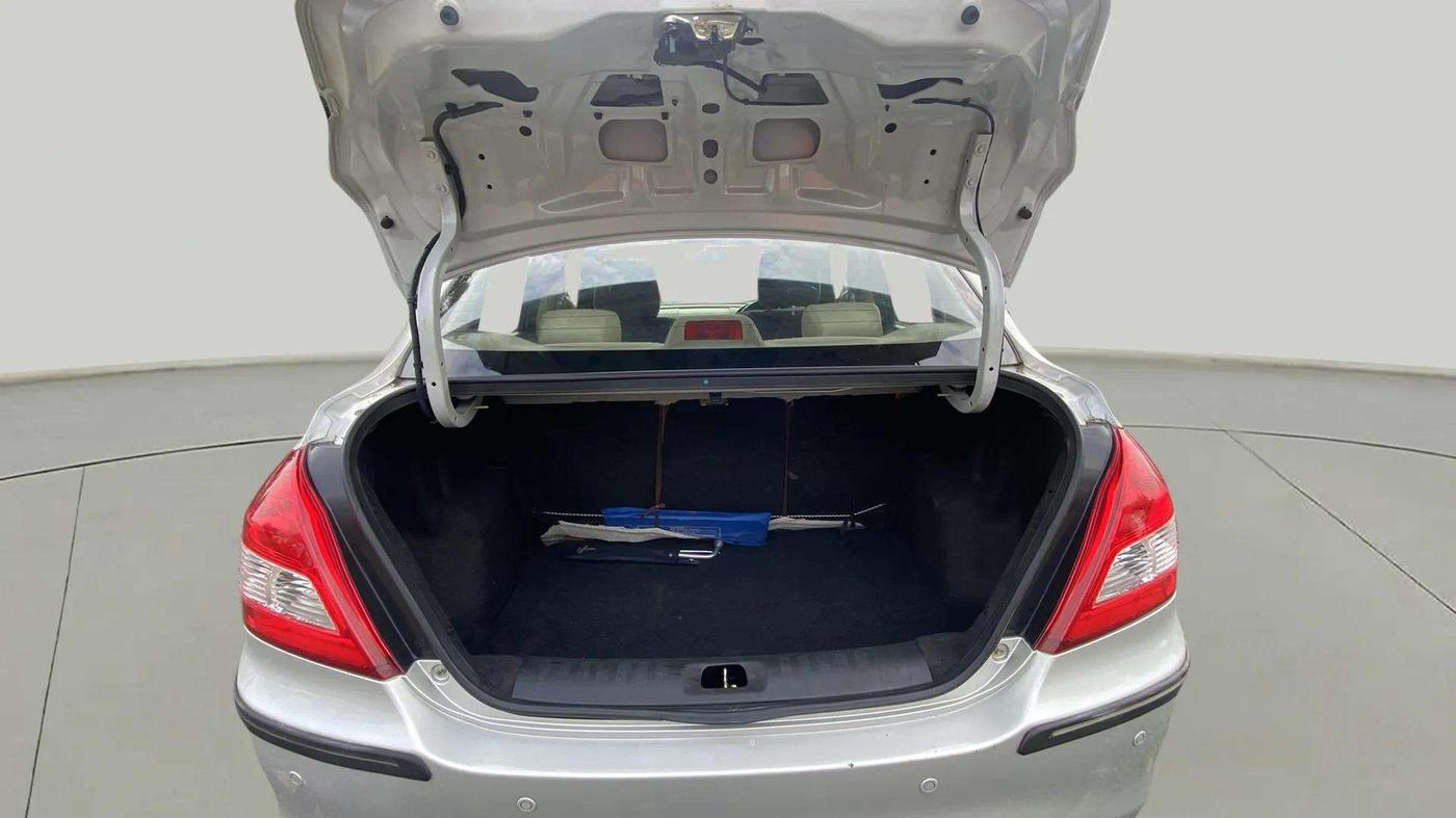 2015 Maruti Swift Dzire ZXI, Petrol, Manual, 40,308 km, Boot Open Zoomed View