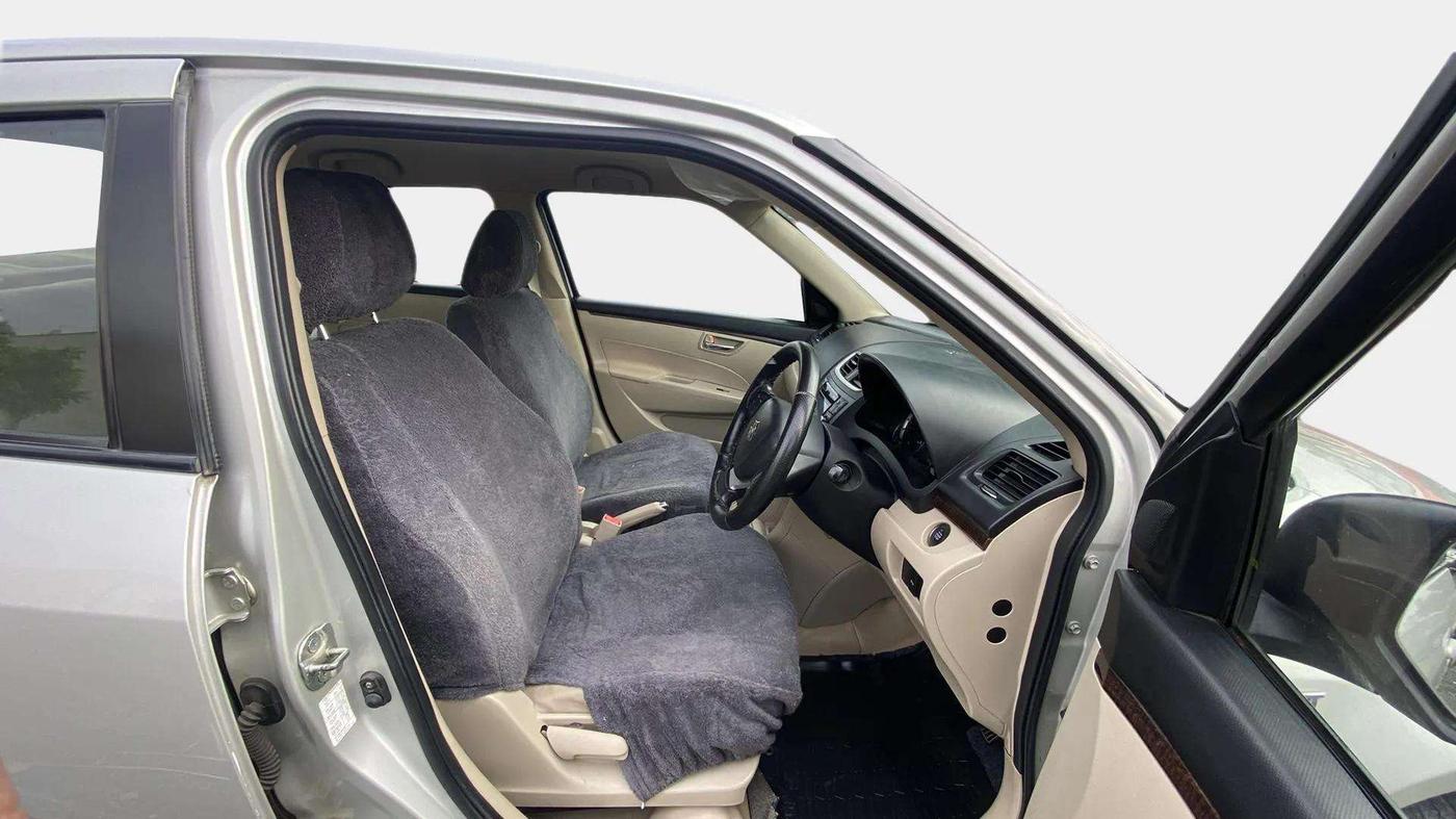 2015 Maruti Swift Dzire ZXI, Petrol, Manual, 40,308 km, Right Side Front Door Cabin