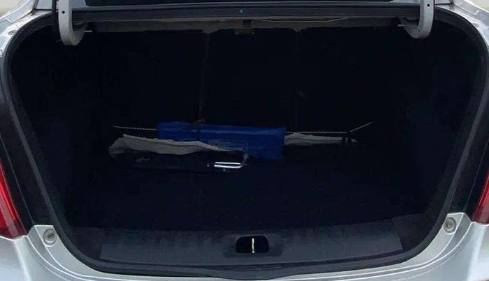 2015 Maruti Swift Dzire ZXI, Petrol, Manual, 40,308 km, Boot Inside