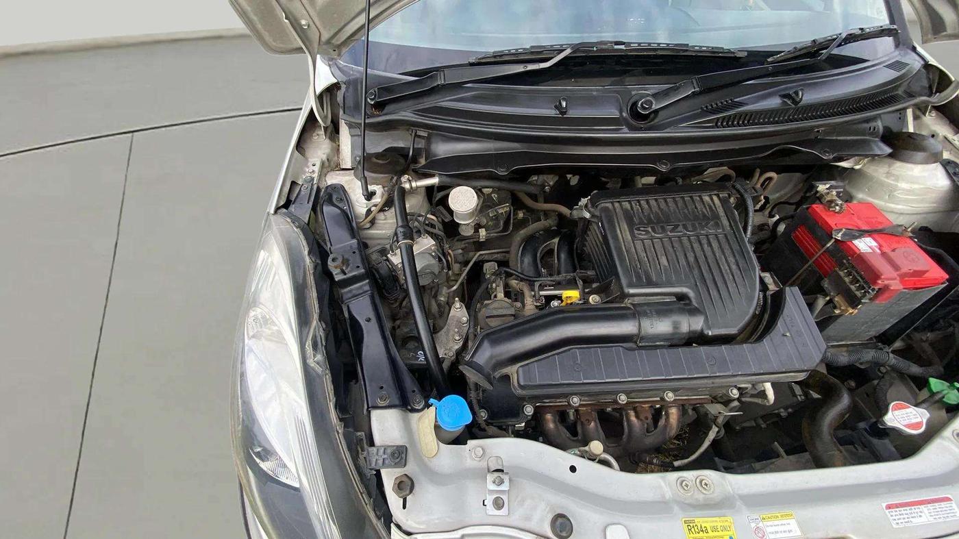 2015 Maruti Swift Dzire ZXI, Petrol, Manual, 40,308 km, Engine View - Right