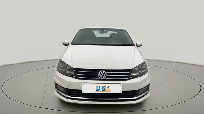 2017 Volkswagen Vento HIGHLINE PLUS 1.5 AT 16 ALLOY, Diesel, Automatic, 1,43,310 km, Front